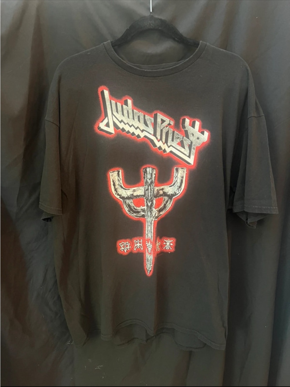 Official Judas Priest Firepower Tour 
T-Shirt 2XL